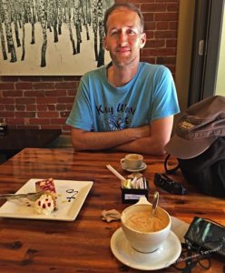 Zwischenstopp in Gastown mit Cheesecake und Kaffee, Vancouver