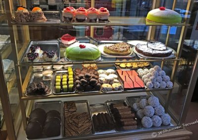 Torten und Kuchen im Café Cineast, Sveg