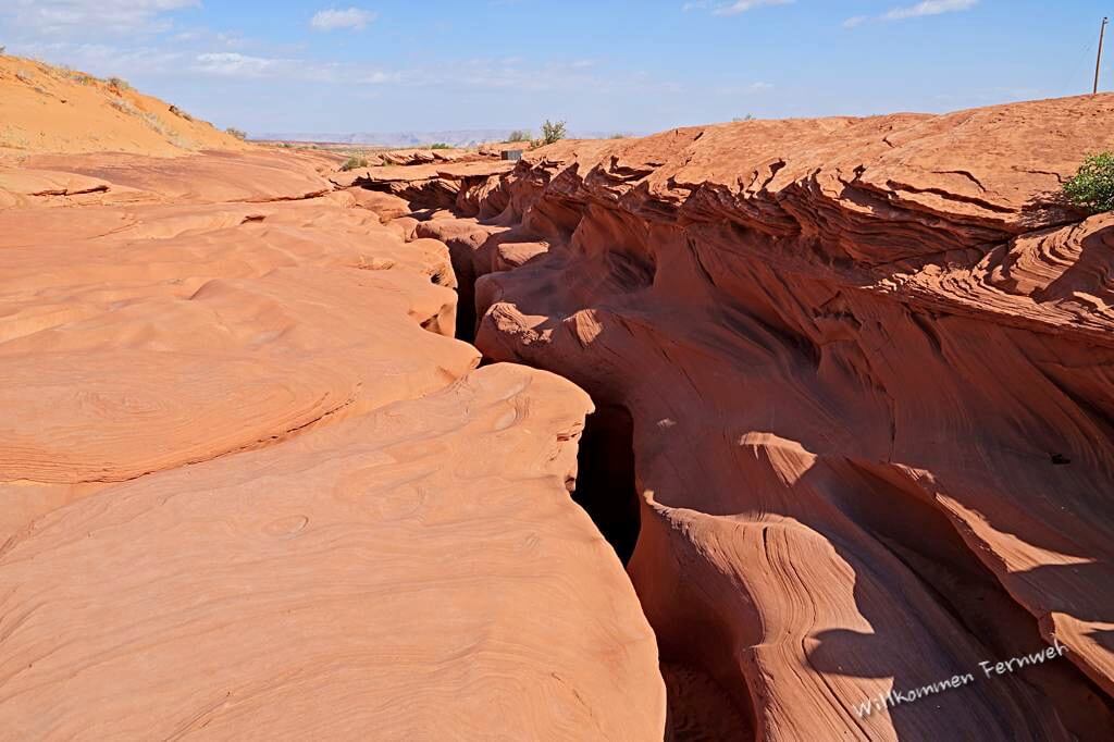 Der Lower Antelope Canyon von oben – man könnte ihn direkt übersehen